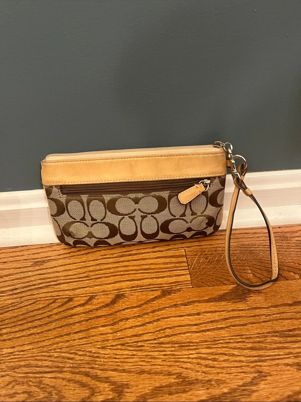 Vintage Y2K Coach signature fabric pleated wristlet with leather trim